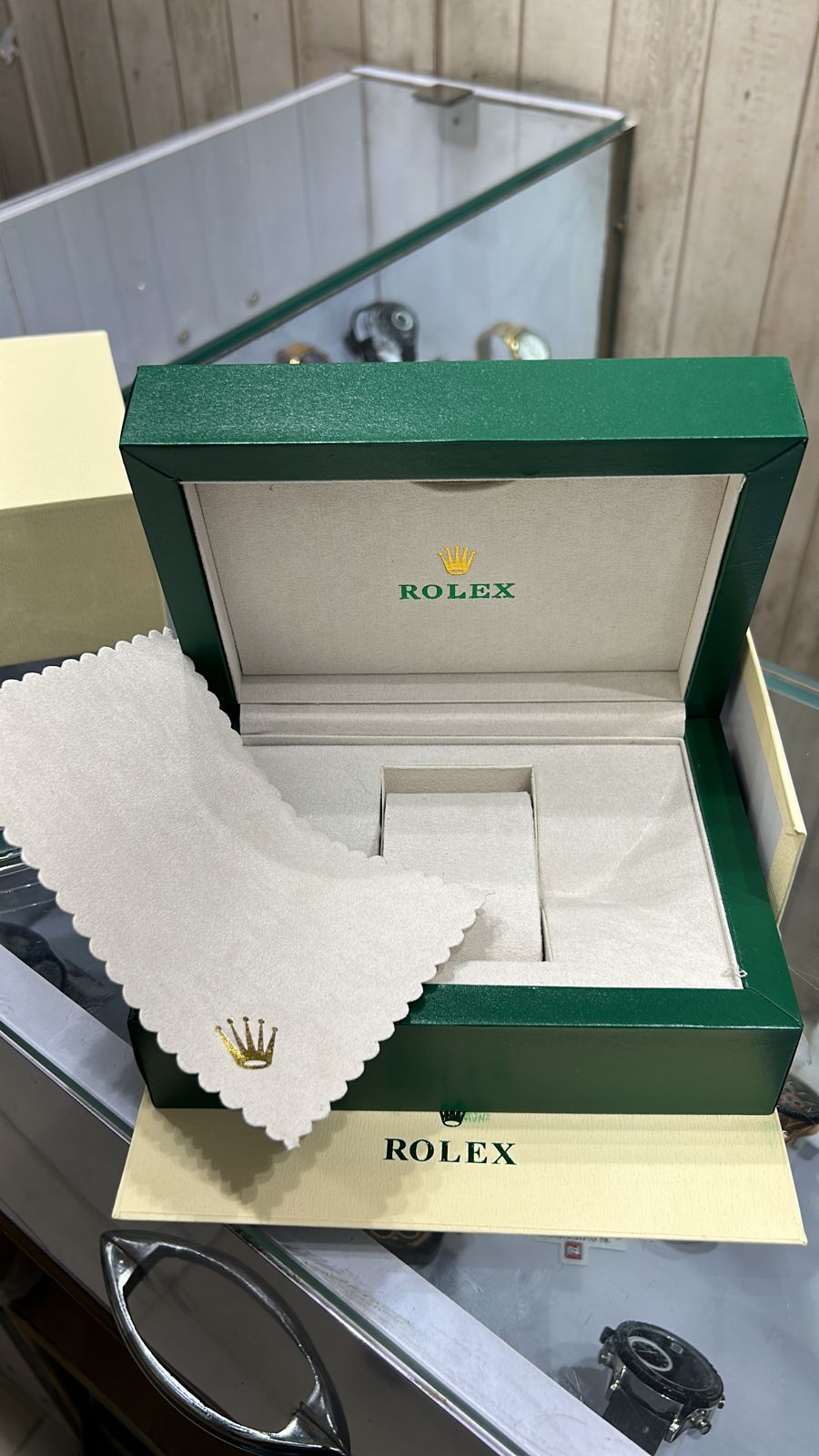 Rolex Submariner Hulk Edition – Premium Imported Timepiece